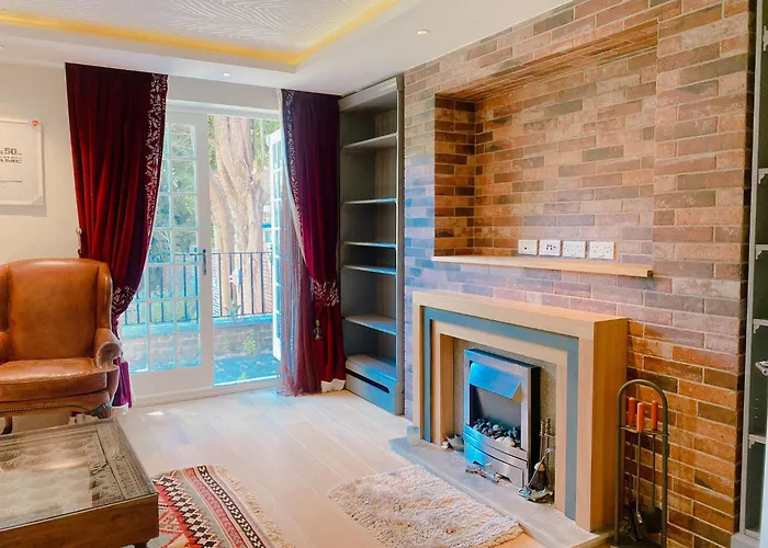 4 Bed House Next To Holland Park