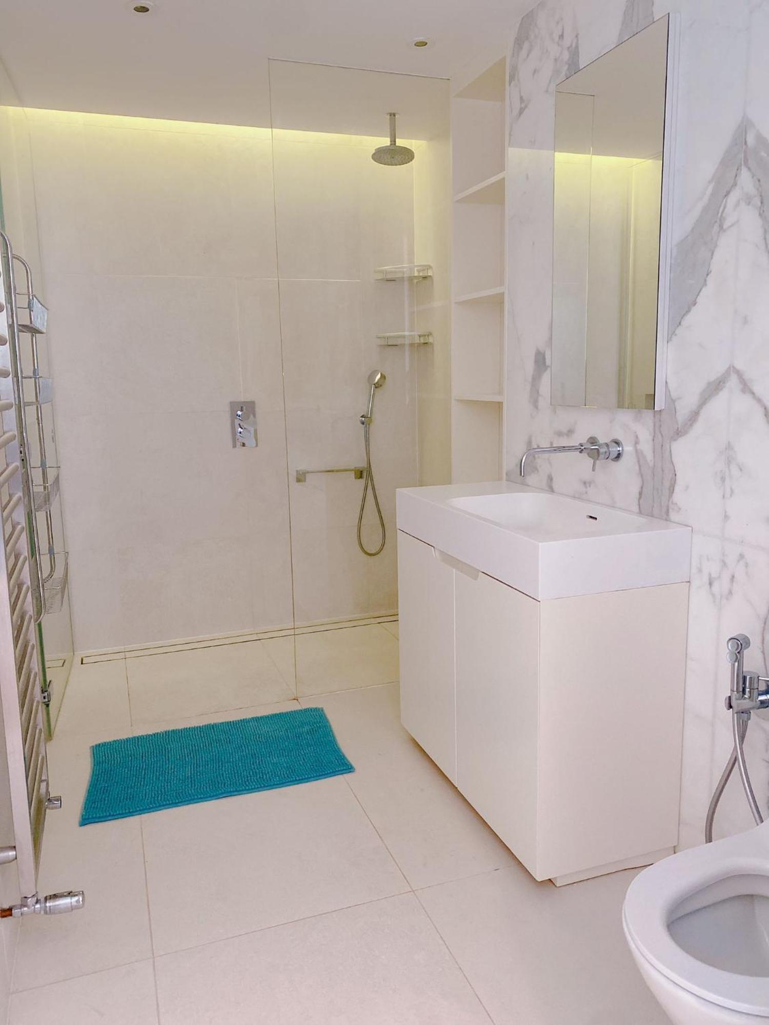 4 Bed House Next To Holland Park *