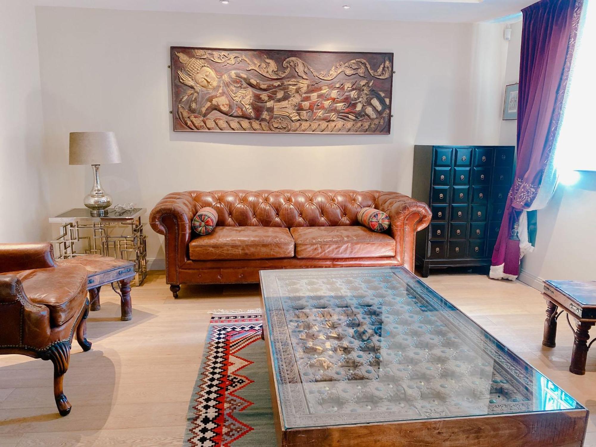 4 Bed House Next To Holland Park Apartment *